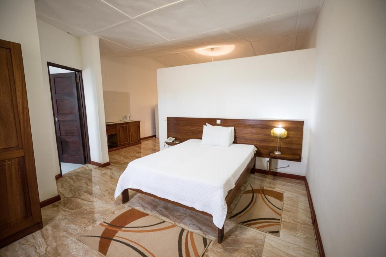 Hotel Praia Сан-Томе Экстерьер фото
